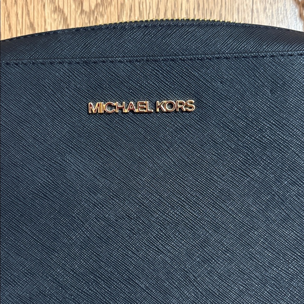Michael Kors Black and Gold Crossbody Bag - Picture 2 of 9